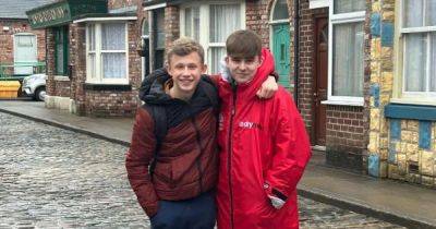 Coronation Street's Liam star sent three-word message by on-screen mum after co-star's 'finally' update - www.manchestereveningnews.co.uk