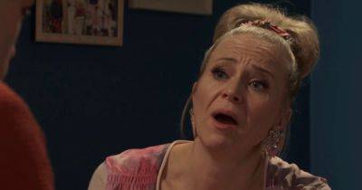 BBC EastEnders fans ‘rumble’ who took the murder weapon after new The Six bombshell - www.ok.co.uk