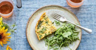'Delicious' spring onion and feta frittata ready in just 20 minutes - recipe - www.ok.co.uk - Charlotte - city Charlotte