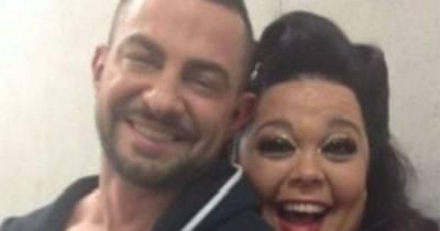 Emmerdale's Lisa Riley supported by co-stars and fans after sharing poignant picture with Strictly's Robin Windsor - www.manchestereveningnews.co.uk