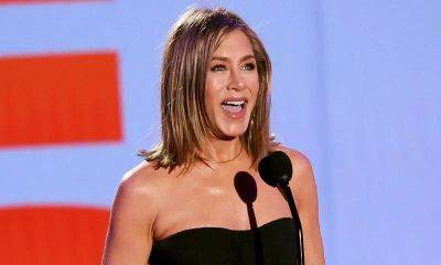 Jennifer Aniston shows her incredible walk-in closet inside her $21 million home - us.hola.com - city Sandler