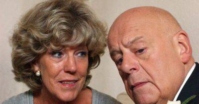 Coronation Street's Sue Nicholls shares tribute to co-star after heartbreaking death - www.ok.co.uk