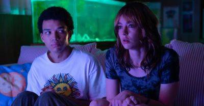 Watch the first trailer for A24 horror movie I Saw The TV Glow - www.thefader.com - Smith