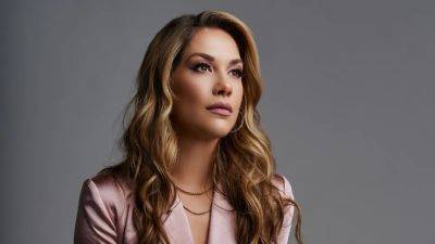 Allison Holker: ‘Now My Purpose Is Different’ - www.glamour.com