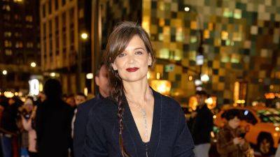 Katie Holmes Proves the Bra-First Look Can Be Business Casual - www.glamour.com