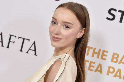 ‘Bridgerton’ star Phoebe Dynevor says it’s “not a good time” for young actresses - www.nme.com
