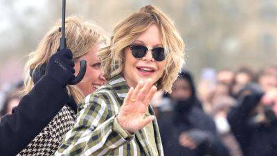 Meg Ryan Has Really Out-Meg Ryan'd Herself in This Perfect Paris Fashion Week Look - www.glamour.com - Paris - Seattle