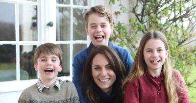 Kate Middleton shares new Mother's Day photo with children as she gives thanks - www.dailyrecord.co.uk - Charlotte - county Berkshire