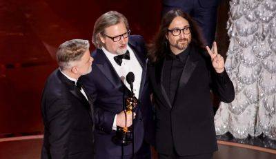Sean Ono Lennon Wishes Mom Yoko Ono “Happy Mother’s Day!” In Speech For ‘War Is Over!’ Best Animated Short Film Oscar - deadline.com - Britain - USA