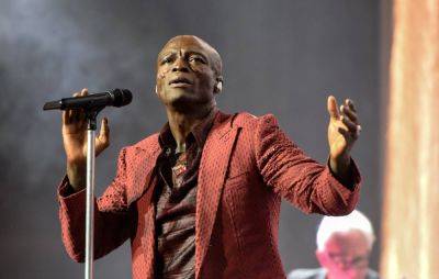 Seal comes to blows with harpist over guitar pedal video: “I get it’s a parody but it’s not a very good one” - www.nme.com