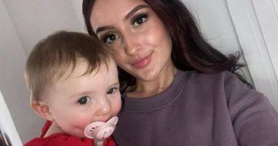 'Traumatised' young mum at centre of social services probe after taking sick baby girl to hospital - www.dailyrecord.co.uk