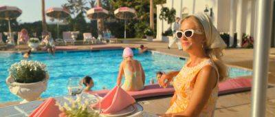Kristen Wiig’s 1960s-Set ‘Palm Royale’ Is Unserious In All the Best Ways: TV Review - variety.com - USA - county Palm Beach