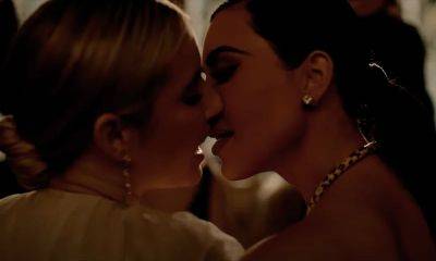 Kim Kardashian and Emma Roberts KISS in the new ‘American Horror Story: Delicate Part Two’ trailer - us.hola.com - USA - county Story