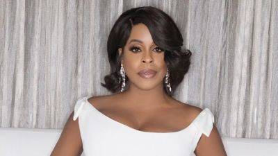Niecy Nash-Betts Set to Host 2024 Writers Guild Awards - variety.com - Los Angeles - Los Angeles - state Mississippi