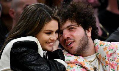 Selena Gomez shares ‘First Virtual Date’ card made by Benny Blanco amid their long-distance romance - us.hola.com - France