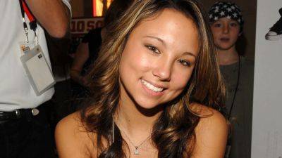 Nickelodeon Star Allie DiMeco Says She Was Forced To Kiss Much Older Man On ‘Naked Brothers Band’ & Felt “I Might Be Fired If I Didn’t Do It” - deadline.com - France