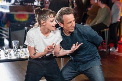 Seth Meyers & Kristen Stewart Go Day Drinking & Actor Turns ‘Late Night’ Host Into A “Lesbian Icon” - deadline.com