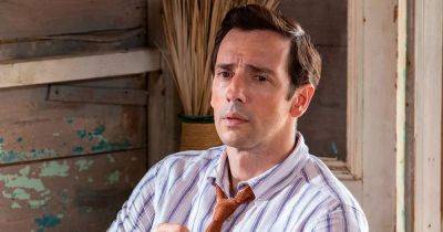 Death in Paradise's Neville Parker tipped to be replaced by Call the Midwife favourite - www.ok.co.uk