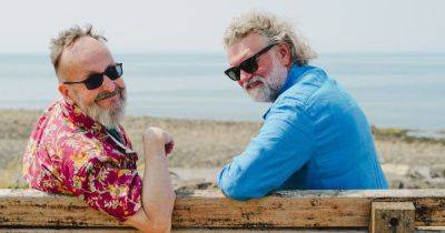 Si King addresses Hairy Bikers 'strange' future in first message after Dave Myers' tragic death - www.manchestereveningnews.co.uk - Australia - county Wright