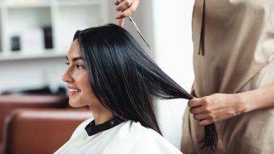 How Often Should You Cut Your Hair? Stylists Set the Record Straight - www.glamour.com - Chicago