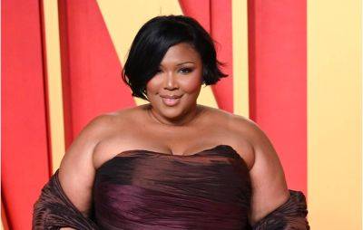 Lizzo responds to “being dragged” online: “I QUIT” - www.nme.com - California - city Amsterdam