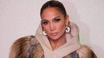 Jennifer Lopez Just Made the Case for Pierced Manicures - www.glamour.com - Puerto Rico