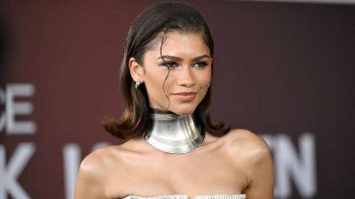 Zendaya Wore a Sheer Corset and Wide-Leg Jeans, So I Want to Wear a Sheer Corset and Wide-Leg Jeans - www.glamour.com - Los Angeles - Hollywood - California