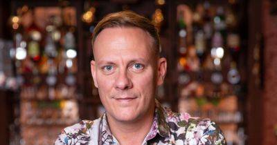 Coronation Street star Antony Cotton made single move before Sean Tully role 21 years ago - www.manchestereveningnews.co.uk - Britain - county Wilson