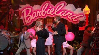 Emily Blunt Joins Ryan Gosling In ‘SNL’ Monologue To Break Up With ‘Barbie’s Ken & ‘Oppenheimer’s Kitty - deadline.com