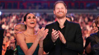 Meghan Markle, Prince Harry ponder politics, dare to 'voice opinions' on world stage: expert - www.foxnews.com - USA