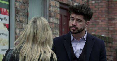 Coronation Street fans say 'I just know it' amid 'obsession' as they spot new couple before exit - www.manchestereveningnews.co.uk