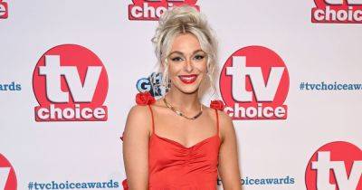 Coronation Street's Lauren star shares fresh message amid exit and says 'miss you' - www.manchestereveningnews.co.uk