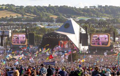 Fans react as Glastonbury 2024 ticket and coach re-sale tickets sell out in 18 minutes - www.nme.com
