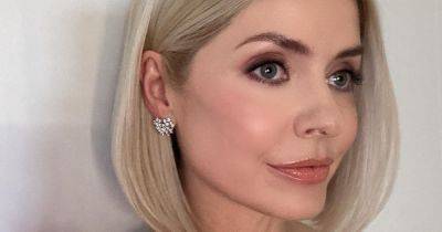 Holly Willoughby's 'favourite' mascara with 5,700 five-star ratings slashed to £6 in flash Amazon sale - www.manchestereveningnews.co.uk