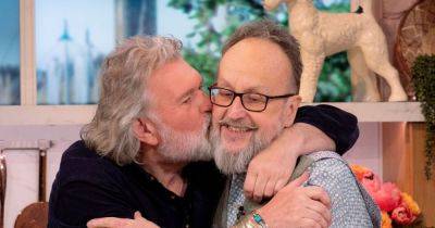 Hairy Bikers' Si King leaves fans in tears with emotional update on last project with Dave Myers - www.ok.co.uk