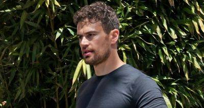 Theo James Hits the Gym for Morning Workout in Venice Beach - www.justjared.com - city Venice