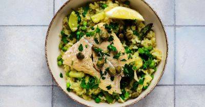 Jamie Oliver's one-pan herby green rice and fish recipe that is ready in 15 minutes - www.dailyrecord.co.uk