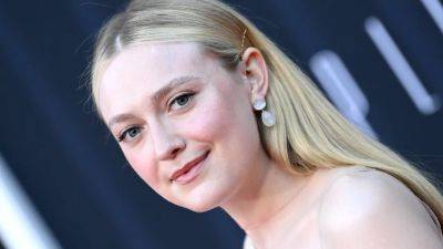 Dakota Fanning Puts Herself Back on the Fashion Map in Heavenly Couture - www.glamour.com - Los Angeles