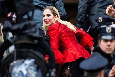 'Joker: Folie à Deux,' starring Lady Gaga, receives R rating for 'brief full nudity' - www.foxnews.com