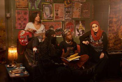 ‘We Are Lady Parts’ Season 2 Trailer: Nida Manzoor’s Female Punk Band Sitcom Returns To Peacock On May 30 - theplaylist.net