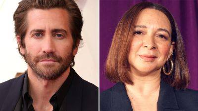Maya Rudolph & Jake Gyllenhaal Set As Final Hosts For Season 49 Of ‘Saturday Night Live’ - deadline.com