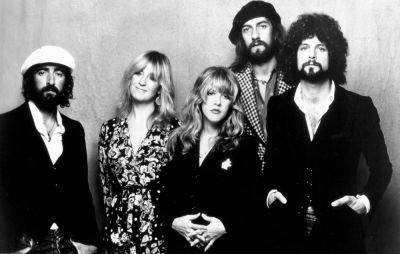 Fleetwood Mac’s ‘Rumours’ named as the best-selling vinyl of ’70s, ’80s and ’90s - www.nme.com - Britain