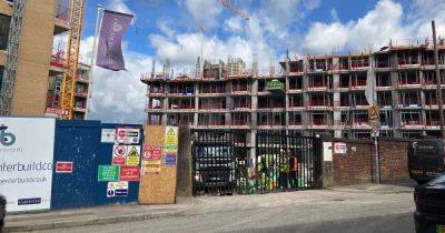 They're building Stockport's newest luxury flats - the neighbours say it's a nightmare - www.manchestereveningnews.co.uk