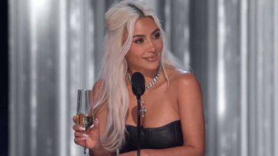 Kim Kardashian Greeted With Loud Boos At Tom Brady’s ‘Greatest Roast Of All Time’ Netflix Special - deadline.com