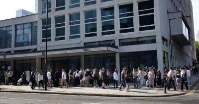 Huge queues outside The Couture Club sample sale as bargain hunters snap up £5 deals - www.manchestereveningnews.co.uk - Manchester
