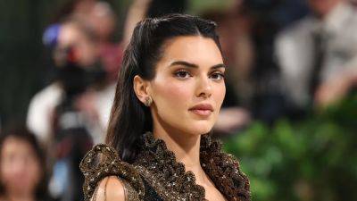 Kendall Jenner Is the First Human to Wear Her Vintage Met Gala 2024 Gown - www.glamour.com - New York